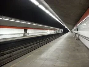 290px-Gerdesiaweg_perron.webp